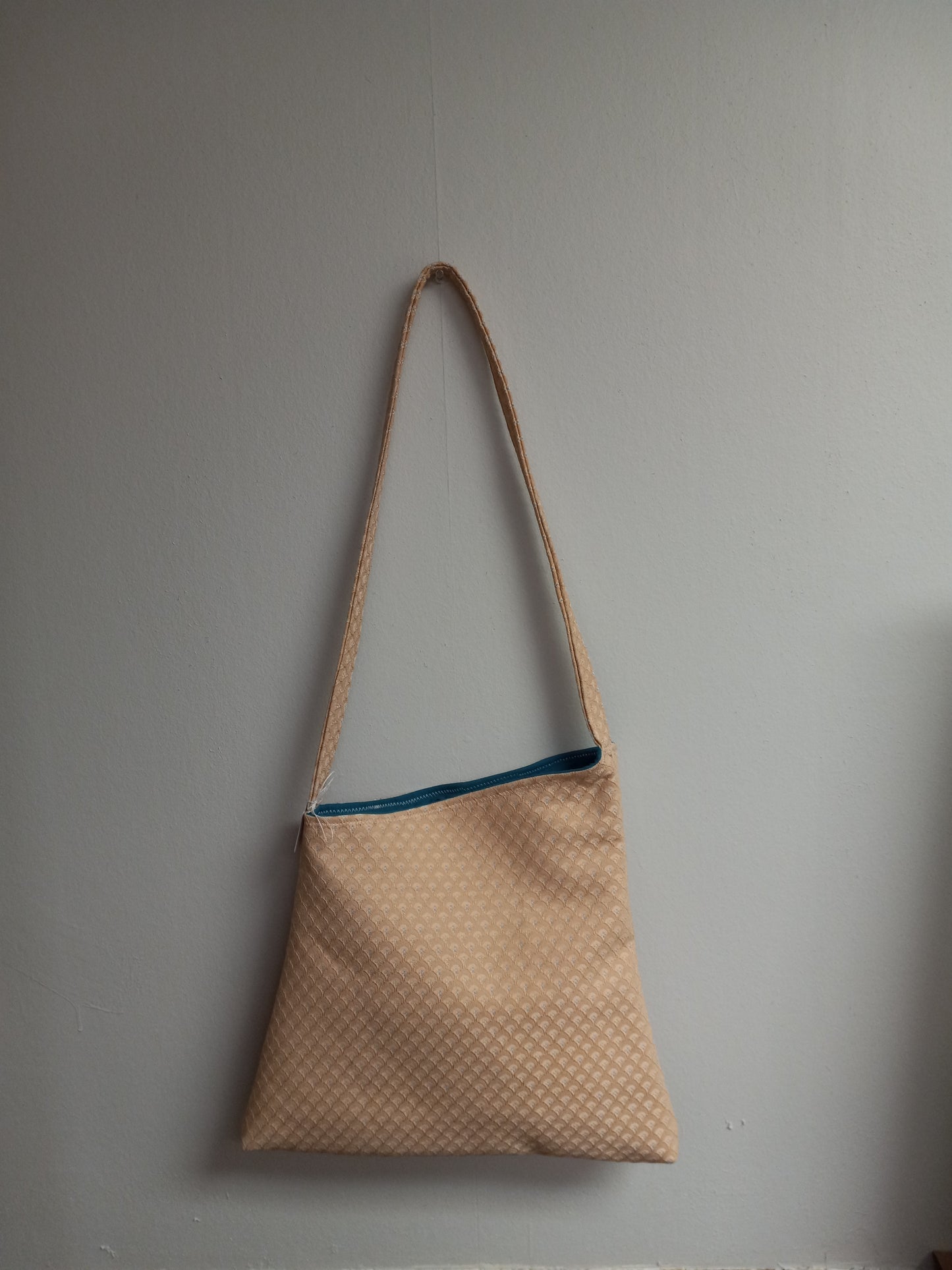 SHOULDER BAG, Retro Inspired